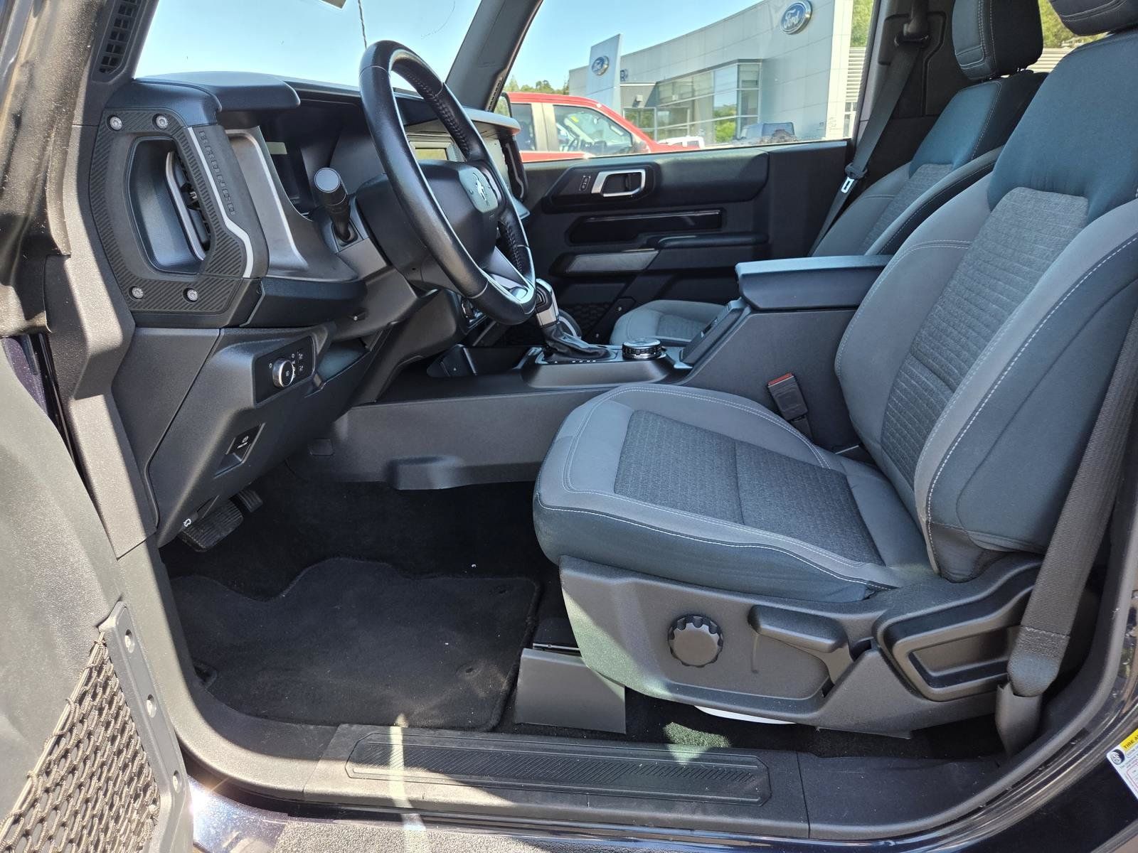 Used 2021 Ford Bronco Outer Banks AWD/4WD image 10