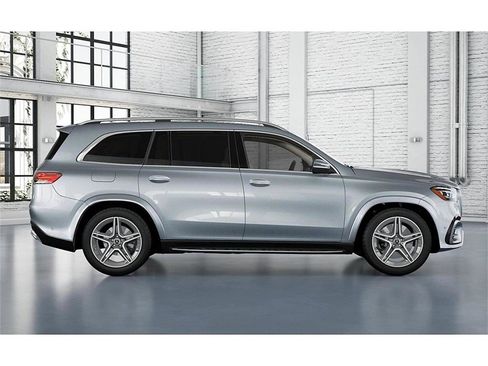 New 2026 Mercedes-Benz GLS 450 4MATIC image 2