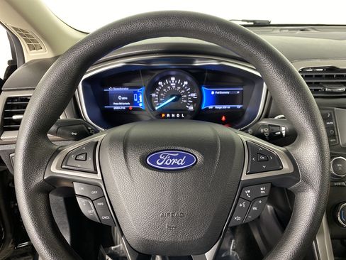 Used 2018 Ford Fusion S FWD image 13