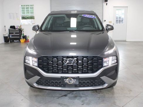 Used 2023 Hyundai Santa Fe SE AWD/4WD image 2