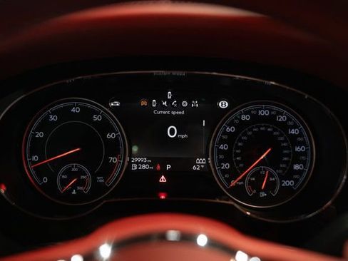 Used 2019 Bentley Bentayga image 13