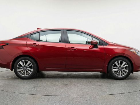 Used 2025 Nissan Versa SV image 11