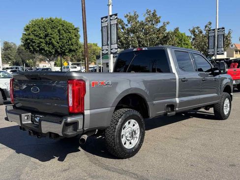 Used 2023 Ford F350 XLT w/ FX4 Off-Road Package image 4