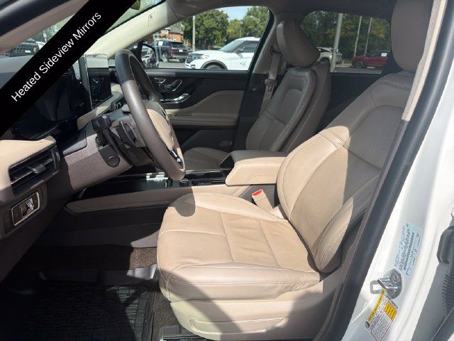 Used 2023 Lincoln Corsair Reserve w/ Equipment Group 201A AWD/4WD image 12