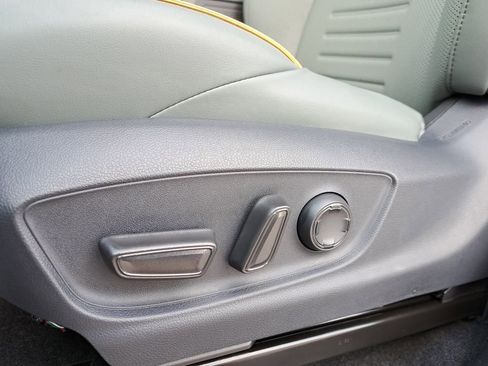 New 2025 Toyota Tacoma Trailhunter image 15