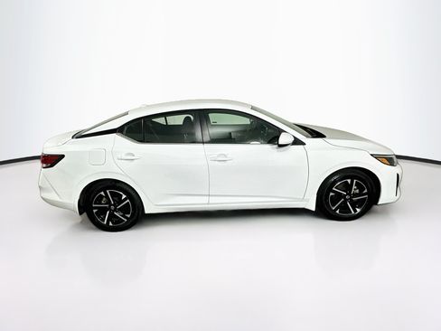 Used 2025 Nissan Sentra SV w/ All-Weather Package FWD image 10