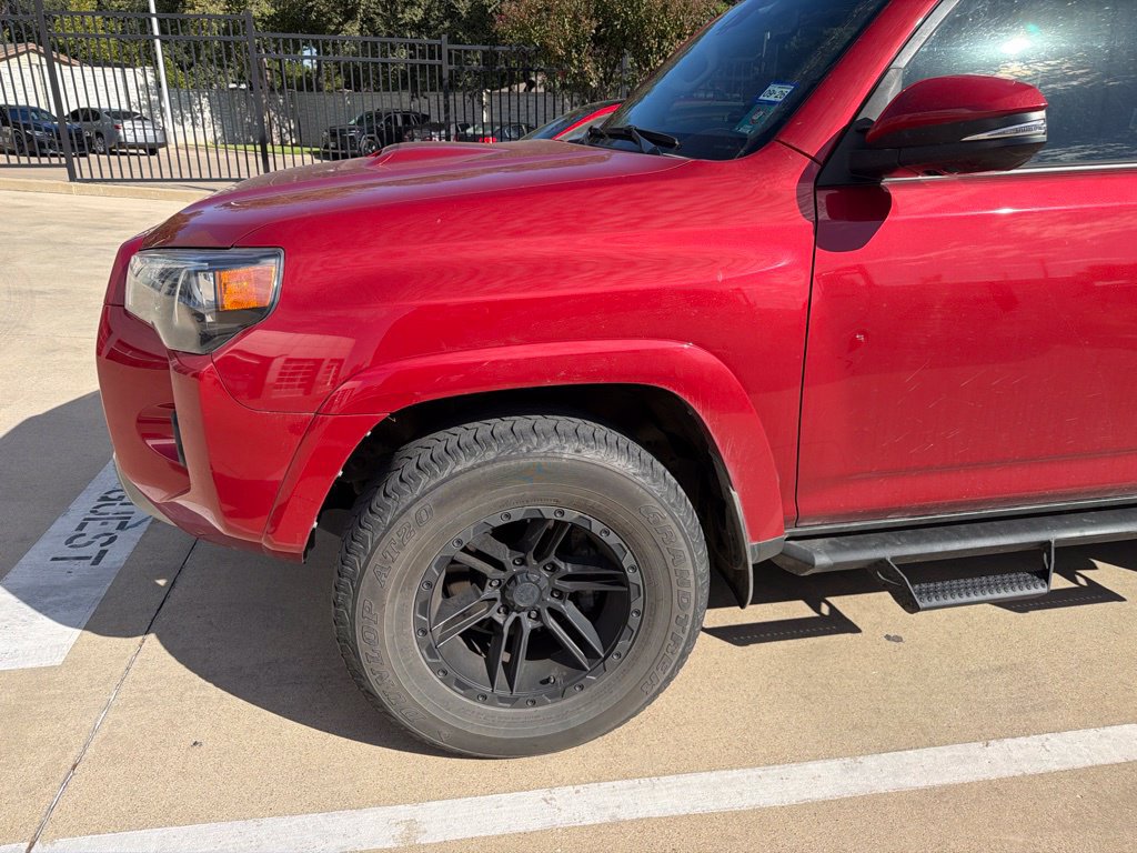 Used 2023 Toyota 4Runner TRD Off-Road Premium w/ Off Road Premium Plus Package AWD/4WD image 2