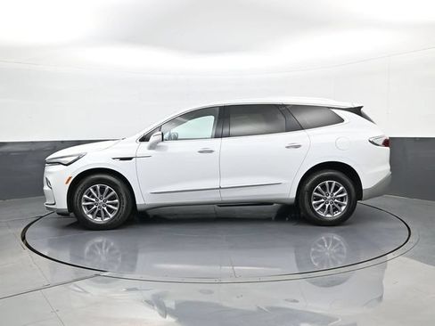 Used 2023 Buick Enclave Essence AWD/4WD image 8