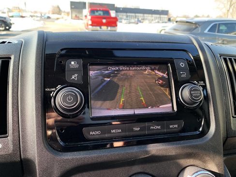 Used 2021 RAM ProMaster 2500 image 13