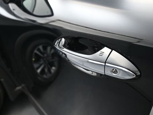 Used 2025 INFINITI QX60 Luxe w/ Vision Package image 11