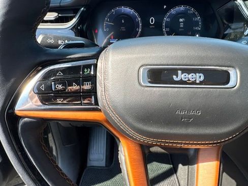 Used 2025 Jeep Grand Cherokee L Summit AWD/4WD image 43