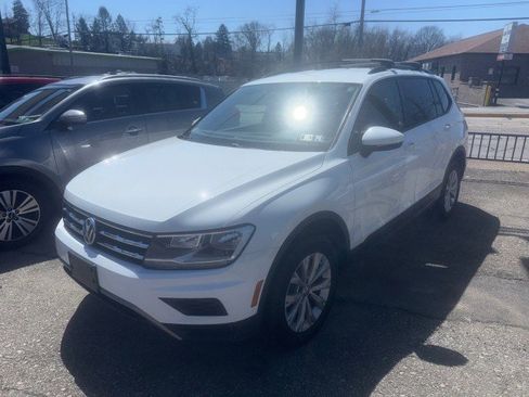 Used 2018 Volkswagen Tiguan S image 3