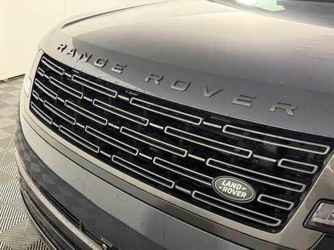 Used 2025 Land Rover Range Rover SE AWD/4WD image 47