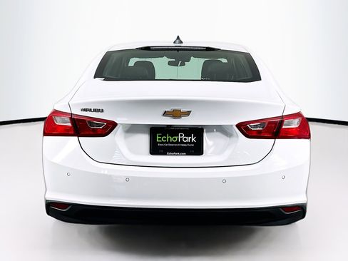 Used 2024 Chevrolet Malibu LS image 7