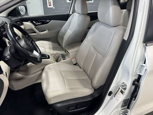 Certified 2022 Nissan Rogue Sport SL AWD/4WD image 25