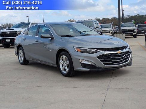 Used 2024 Chevrolet Malibu LT FWD image 1