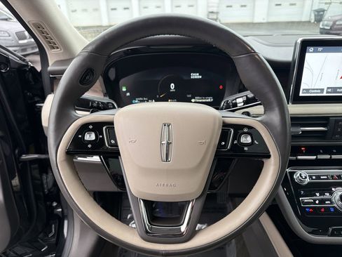 Used 2020 Lincoln Corsair Reserve w/ Equipment Group 201A image 21