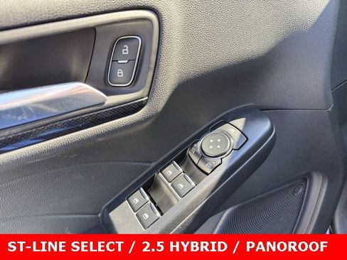 New 2025 Ford Escape ST-Line Elite image 33