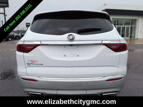 Used 2023 Buick Enclave Essence AWD/4WD image 5