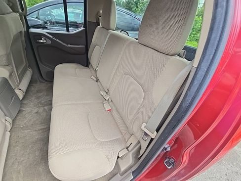 Used 2012 Nissan Frontier SV w/ SV Premium Utility Pkg RWD image 21