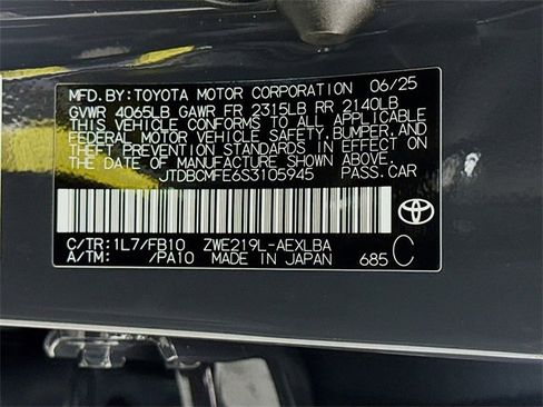Certified 2025 Toyota Corolla LE image 32