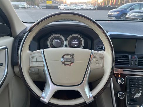 Used 2013 Volvo XC60 3.2 image 20