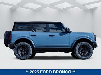 New 2025 Ford Bronco Badlands AWD/4WD video 3