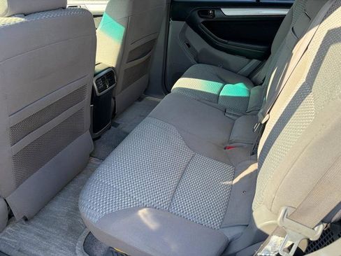 Used 2006 Toyota 4Runner SR5 image 9