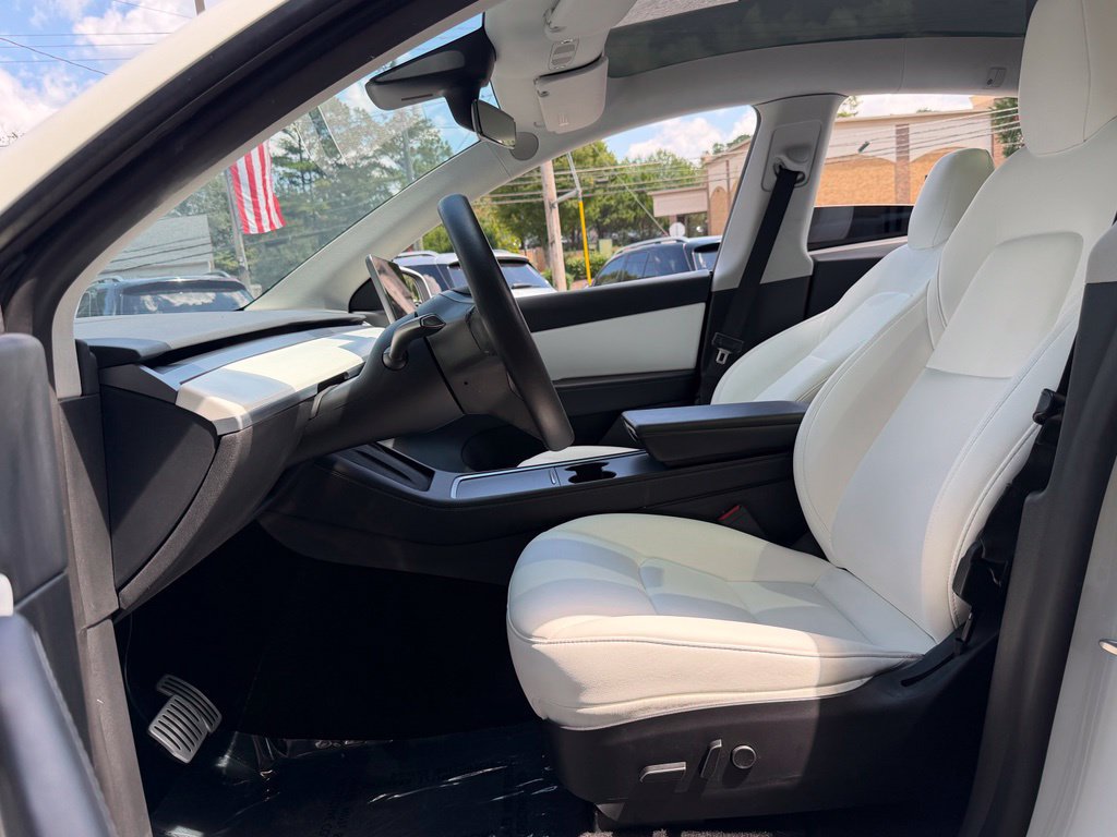 Used 2022 Tesla Model Y Performance AWD/4WD image 25
