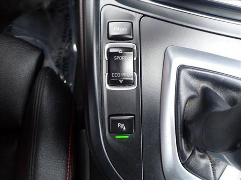 Used 2017 BMW 330i xDrive Sedan image 21