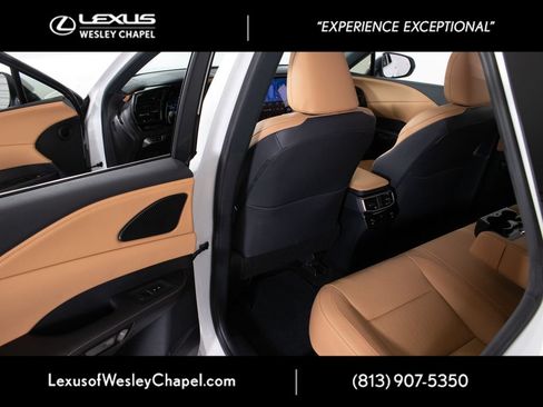 Certified 2025 Lexus RX 350 Premium w/ Accessory Package (Z1) FWD image 14