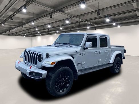 Used 2022 Jeep Gladiator Overland image 3