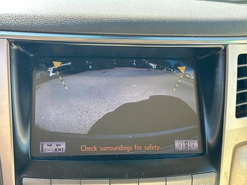 Used 2013 Lexus LX 570 4WD w/ Luxury Pkg image 30