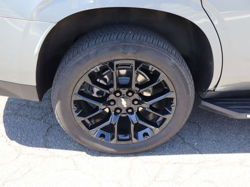 Used 2023 Chevrolet Tahoe LT w/ LT Signature Package image 42