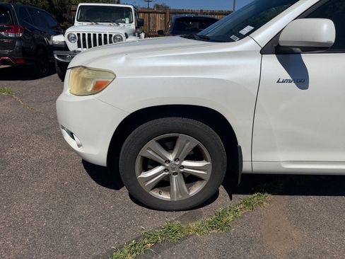 Used 2009 Toyota Highlander Limited w/ Extra Value Pkg 8 AWD/4WD image 24