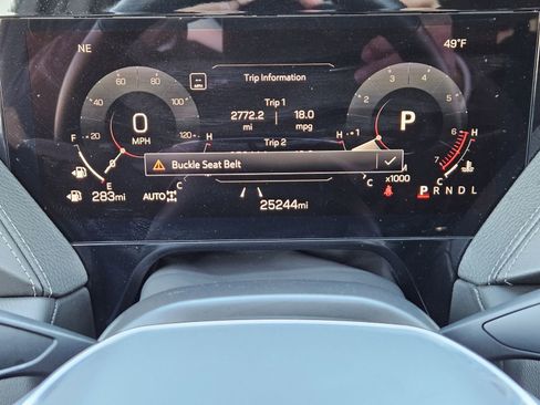 Used 2025 GMC Yukon XL Denali image 18