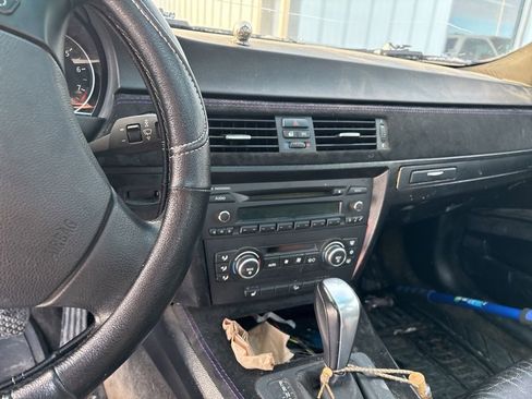 Used 2006 BMW 330i Sedan image 14