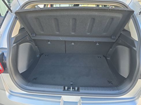 Used 2024 Hyundai Venue SE image 18