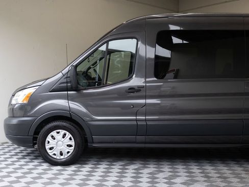 Used 2017 Ford Transit 350 XLT RWD image 8