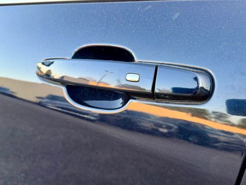 Used 2020 Chevrolet Equinox LT image 16