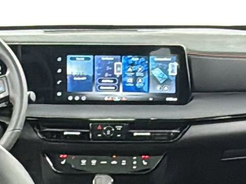 New 2026 Nissan Kicks SR w/ SR Premium Package image 16