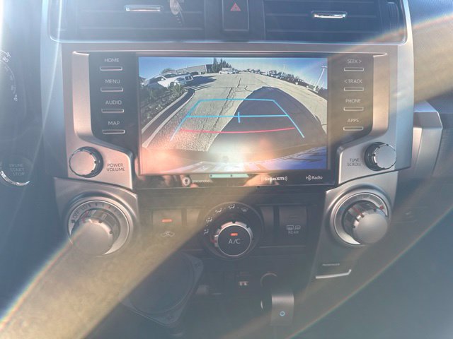 Used 2021 Toyota 4Runner SR5 Premium w/ Moonroof Package AWD/4WD image 17