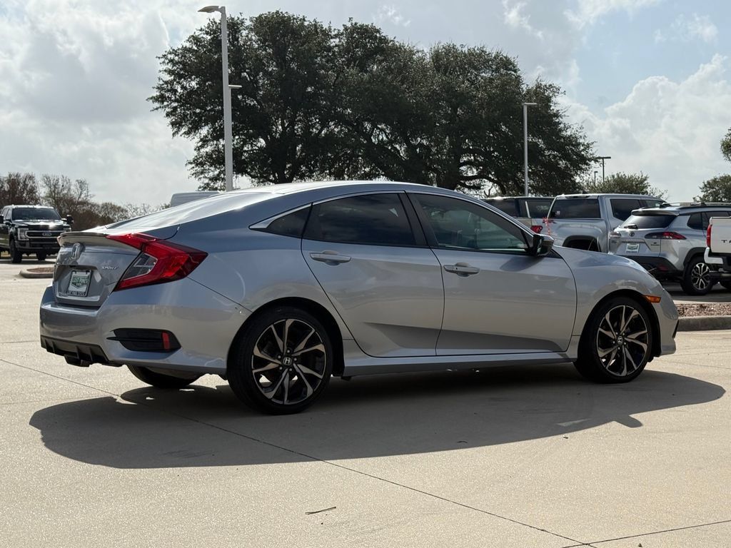 Used 2021 Honda Civic Sport image 4
