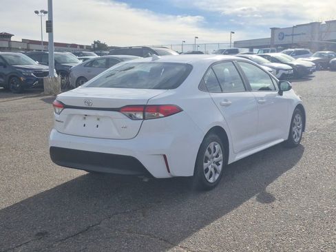 Used 2024 Toyota Corolla LE image 5