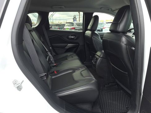 Used 2020 Jeep Cherokee Latitude Plus w/ Cold Weather Group image 46