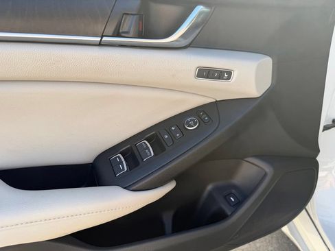 Used 2020 Honda Accord EX-L image 10