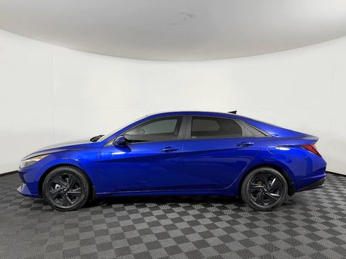Used 2023 Hyundai Elantra SEL FWD image 15