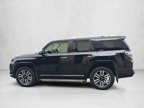 Used 2018 Toyota 4Runner Limited AWD/4WD image 8