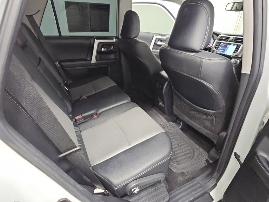 Used 2024 Toyota 4Runner SR5 Premium w/ Moonroof Package RWD image 37