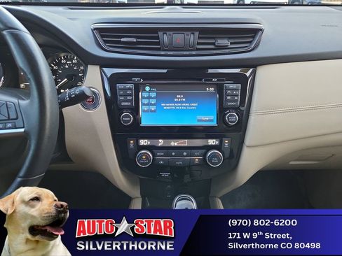 Used 2017 Nissan Rogue SL w/ SL Premium Package image 19